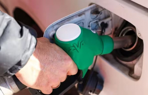 Detenidas cuatro personas en Azuqueca en una operación contra una trama de repostajes fraudulentos