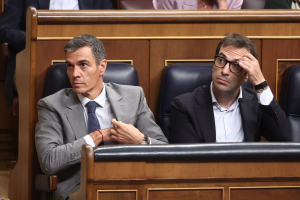 Sánchez decidirá el fin de semana si adelanta las elecciones tras analizar la reacción de la calle
