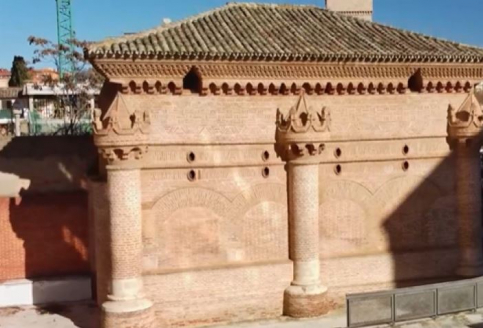 El Ayuntamiento de Guadalajara se dirigirá al propietario del muro de la capilla Luis de Lucena para que actúe sobre él