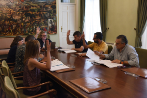 Los ganaderos de Guadalajara dispondrán de 400.000 euros de la Diputación para prevenir ataques de lobos