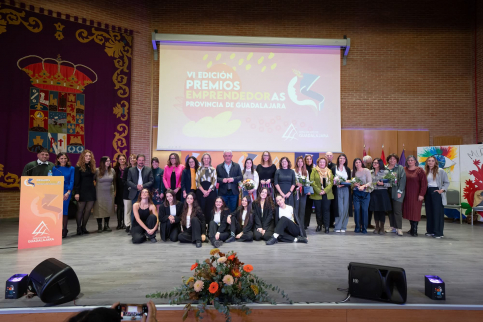  Diputación reconoce la fuerza del arraigo femenino en los Premios Mujer Emprendedora 2025