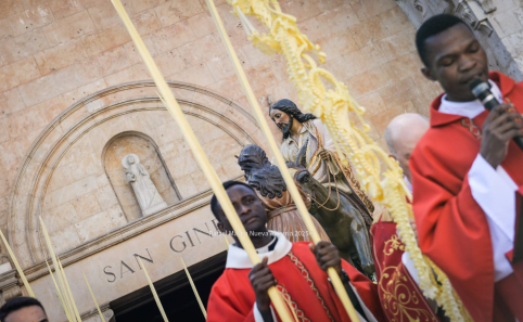 Guadalajara celebra un Domingo de Ramos multitudinario con la llegada de la Borriquilla