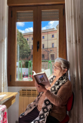 Saturnina Ciruelo proyecta su mirada literaria en la nueva escena poética